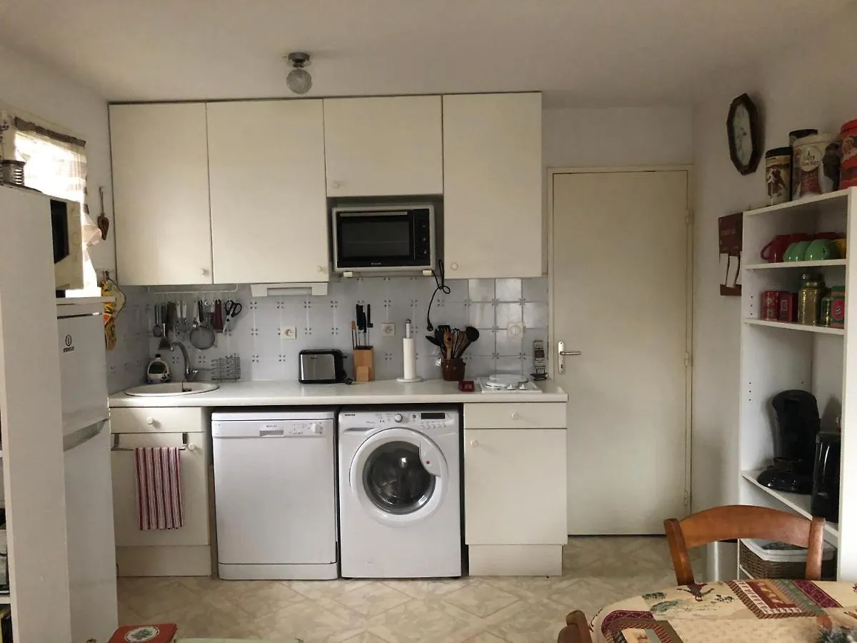 Les Jardins Du Casino T2 Bis- 4 Personnes-Tarif Cures Apartment Bagneres-de-Luchon